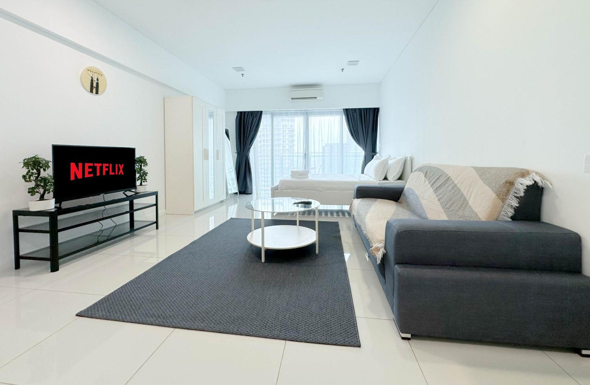 Summer Suites Klcc By Apartx Куала-Лумпур Экстерьер фото